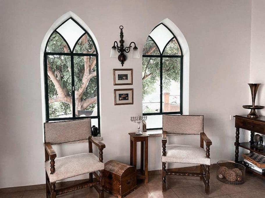 המייסדים Villa Zichron Ja’akow Kültér fotó