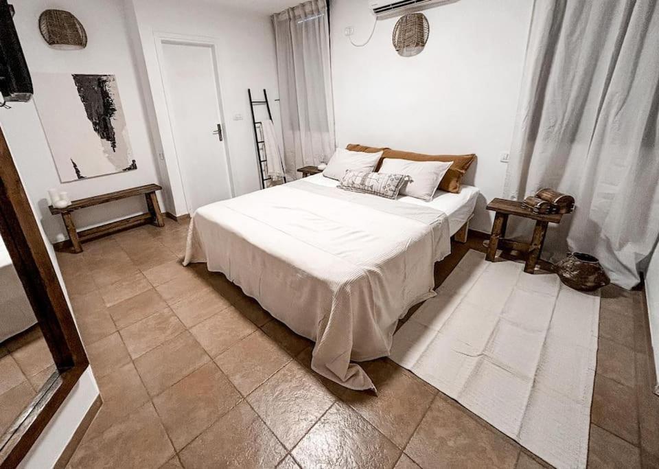המייסדים Villa Zichron Ja’akow Kültér fotó